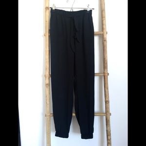 Black joggers with pockets!
